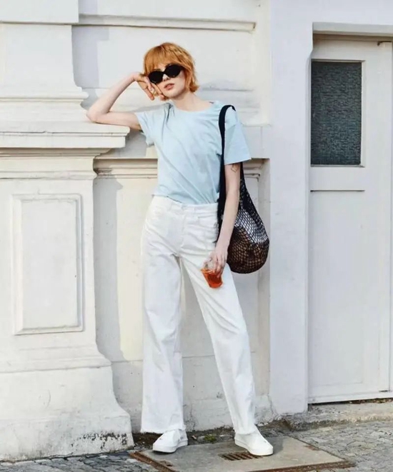 Is it a catastrophe so that you can put on white pants? The unique drawback lies right here!