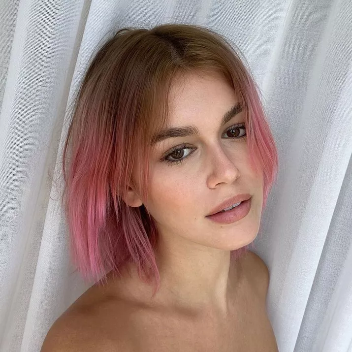 Kaia Gerber wears a pink ombrÃ© bob hairstyle