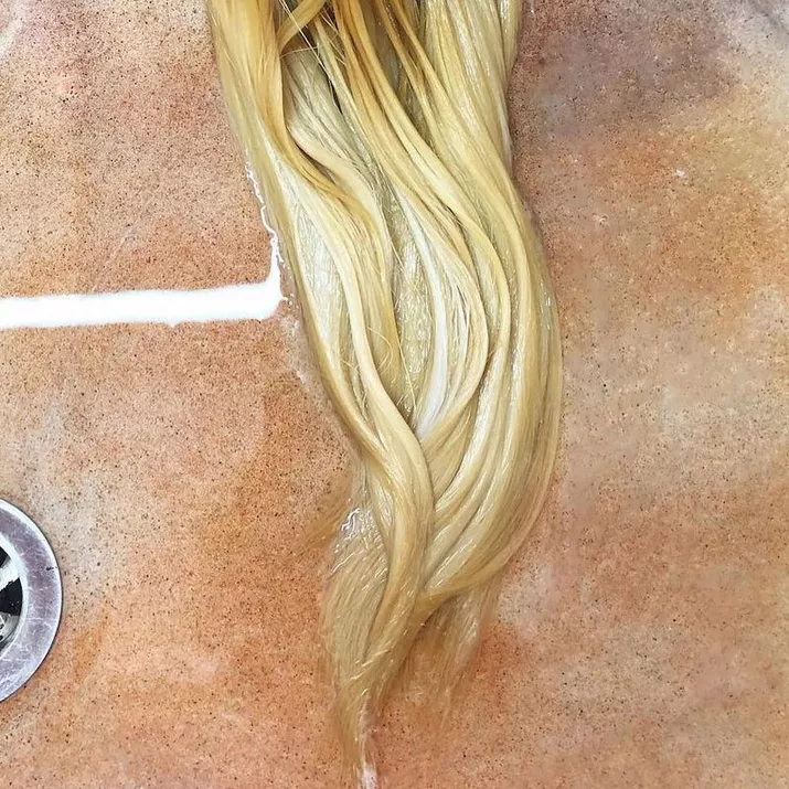 How to Highlight Hair at Home Strand Test