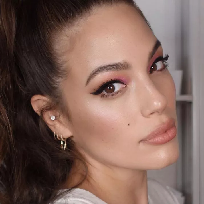 Holiday Makeup Looks Pale Pink Ashley Graham