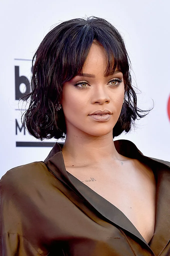 Rihanna wavy bob with curtain bangs