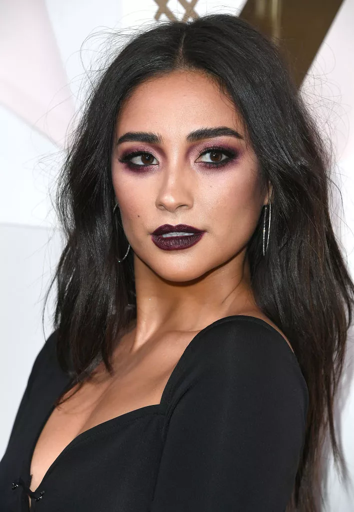 Shay Mitchell long, textured hair