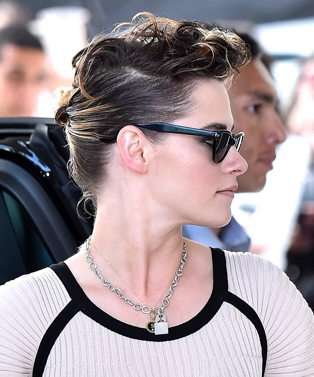 pompadour hairstyle on Kristen Stewart 