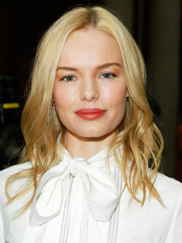 Kate Bosworth wavy mid-length hair