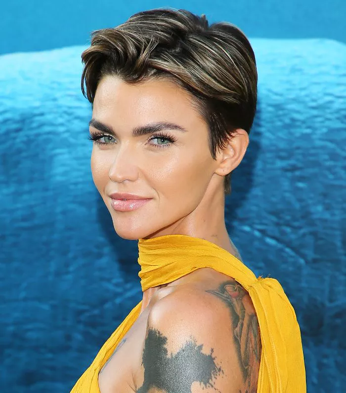 Ruby Rose crop with blonde higlights