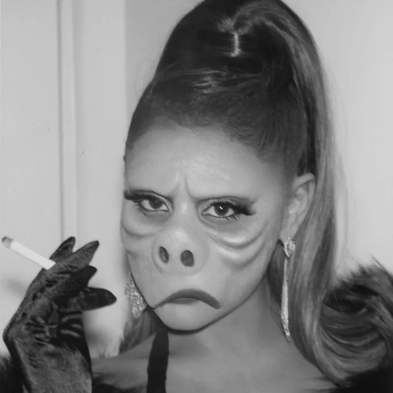 Ariana Grande wears a Twilight Zone-inspired makeup look
