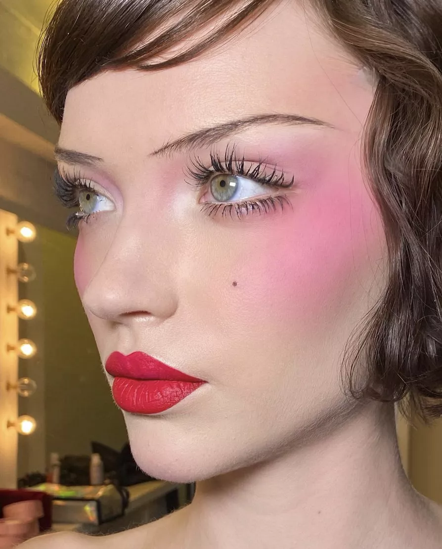 royal pink blush makeup