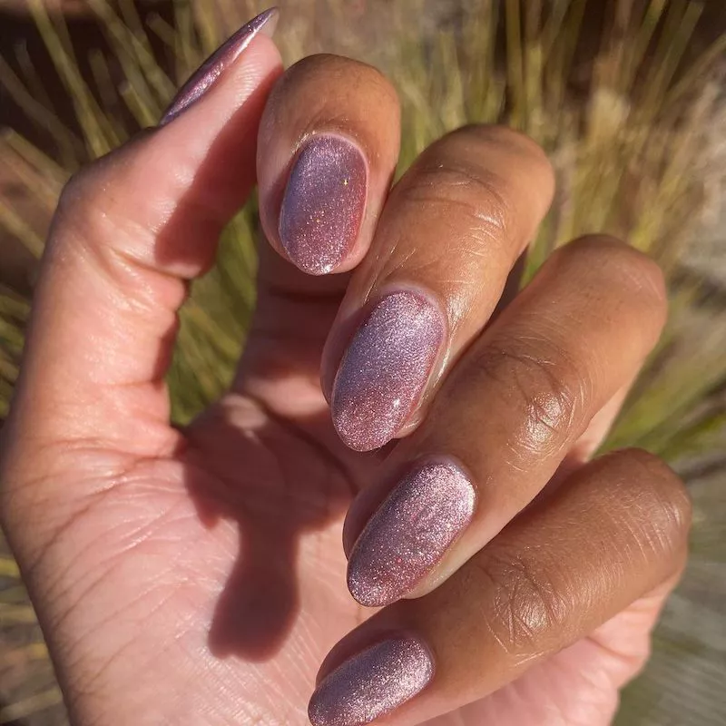 Mauve velvet nails with subtle shimmer