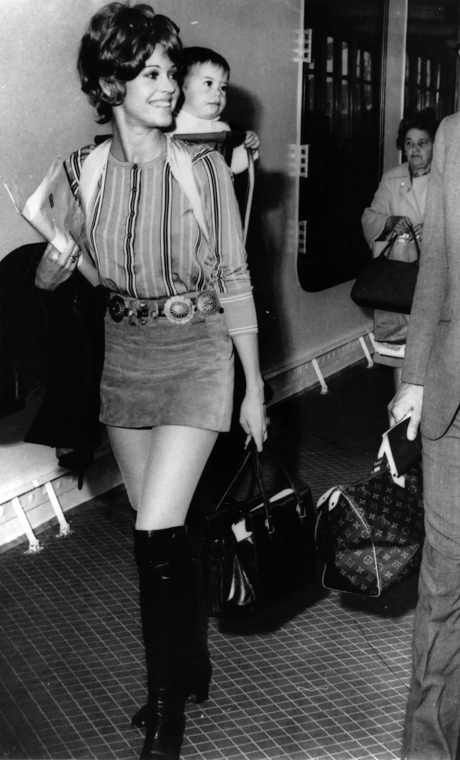 '60s Fashion Miniskirt Style on Jane Fonda