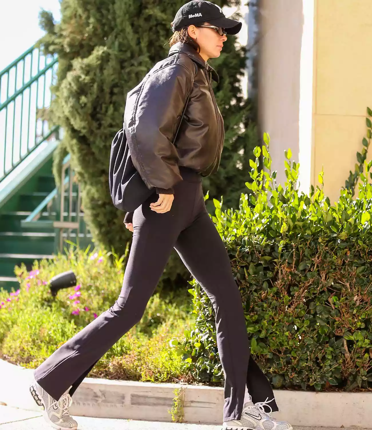 Kendall Jenner wearing flared yoga pants in Los Angeles in January 2023.