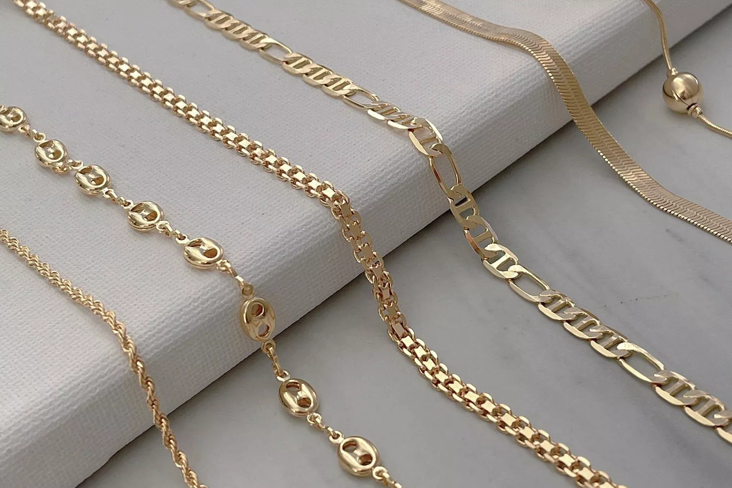 MistikJewelry 18k Gold Filled Chain Necklace