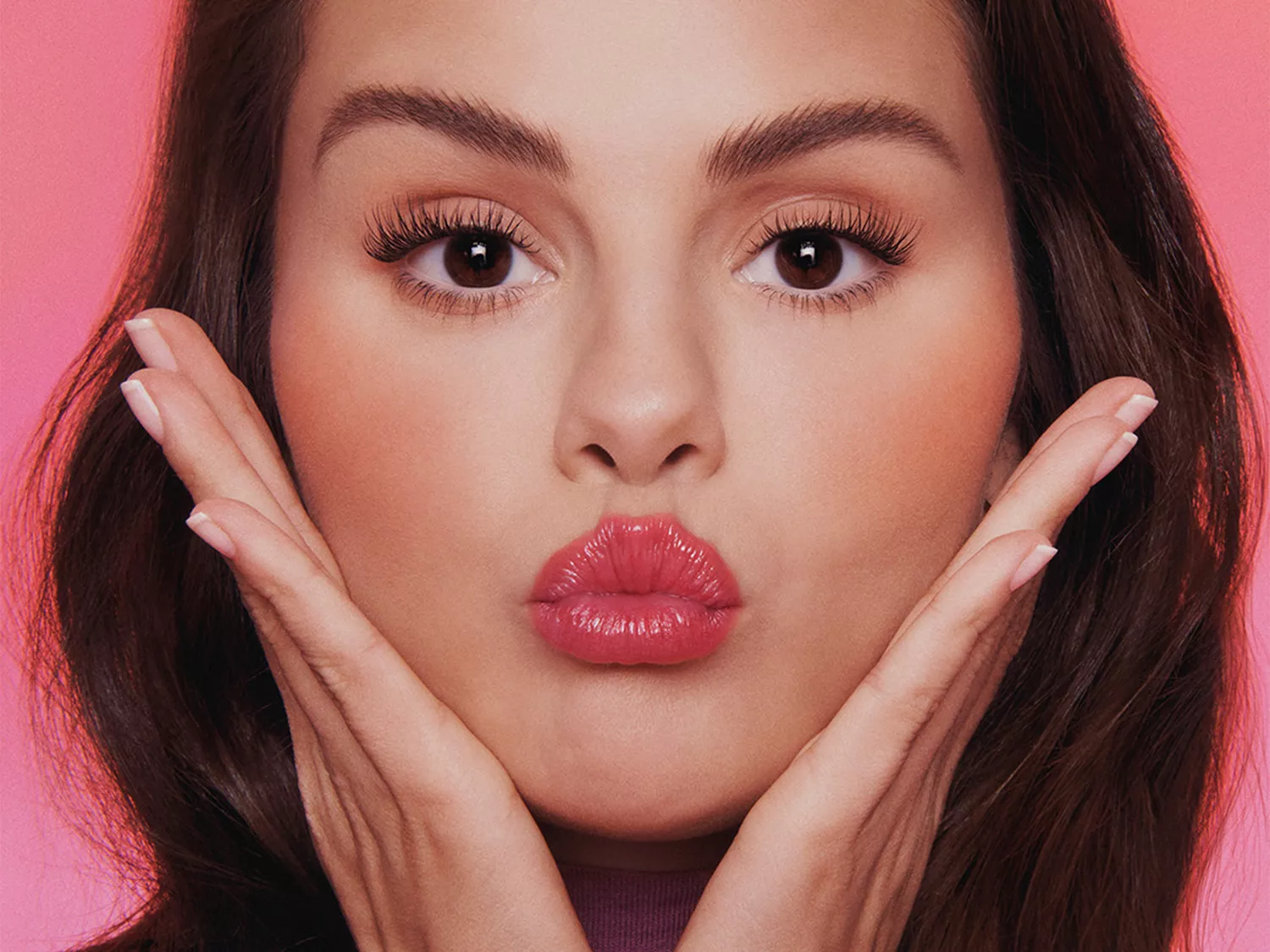 Selena Gomez wearing the Rare Beauty lip oil 