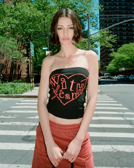 Model wearing With JÃ©an tube top